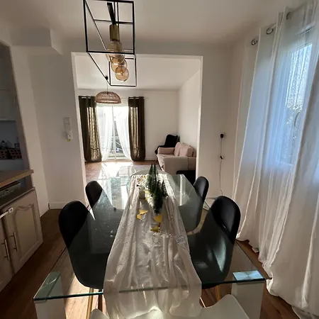 Maison 3 Chambres, Piscine بيت للعطل